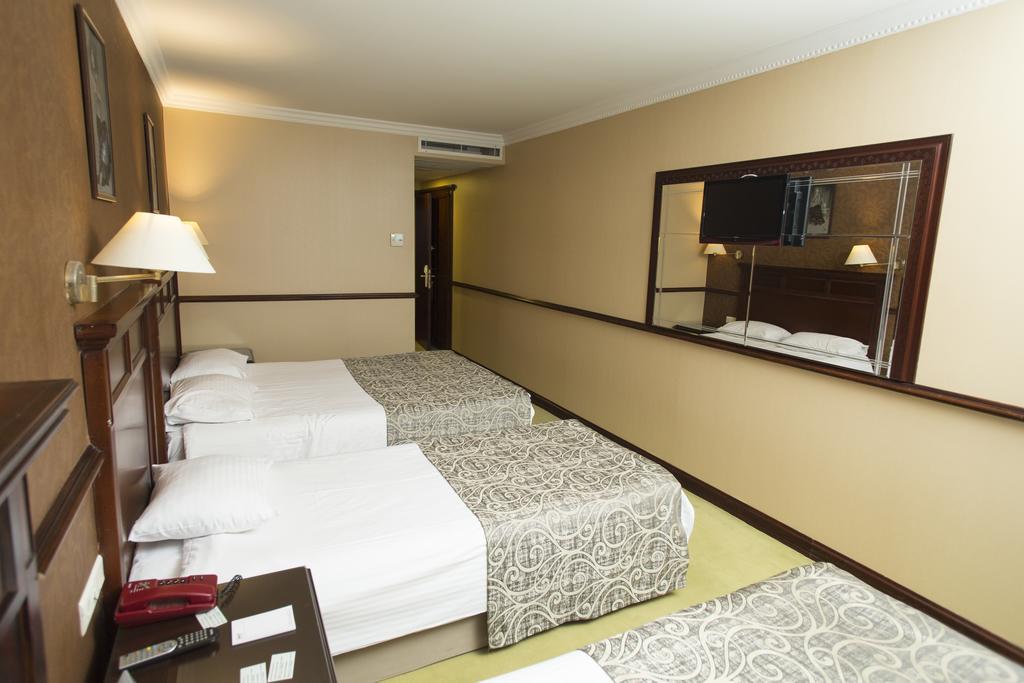 Topkapi Inter Istanbul Hotel Exteriör bild